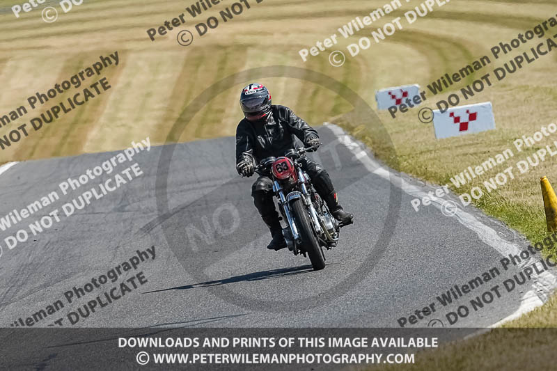 cadwell park;cadwell park photographs;cadwell trackday photographs;enduro digital images;event digital images;eventdigitalimages;peter wileman photography;racing digital images;trackday digital images;trackday photos